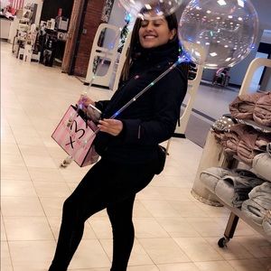 Meet your Posher, Ashley